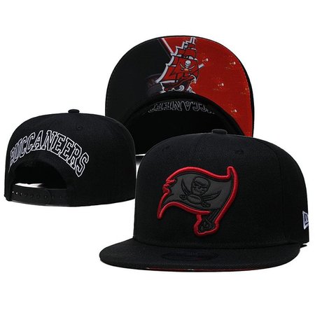 Tampa Bay Buccaneers Snapback Hat